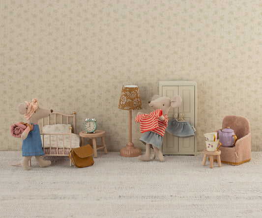 Maileg Strikket sweater & nederdel til Storesøster mus