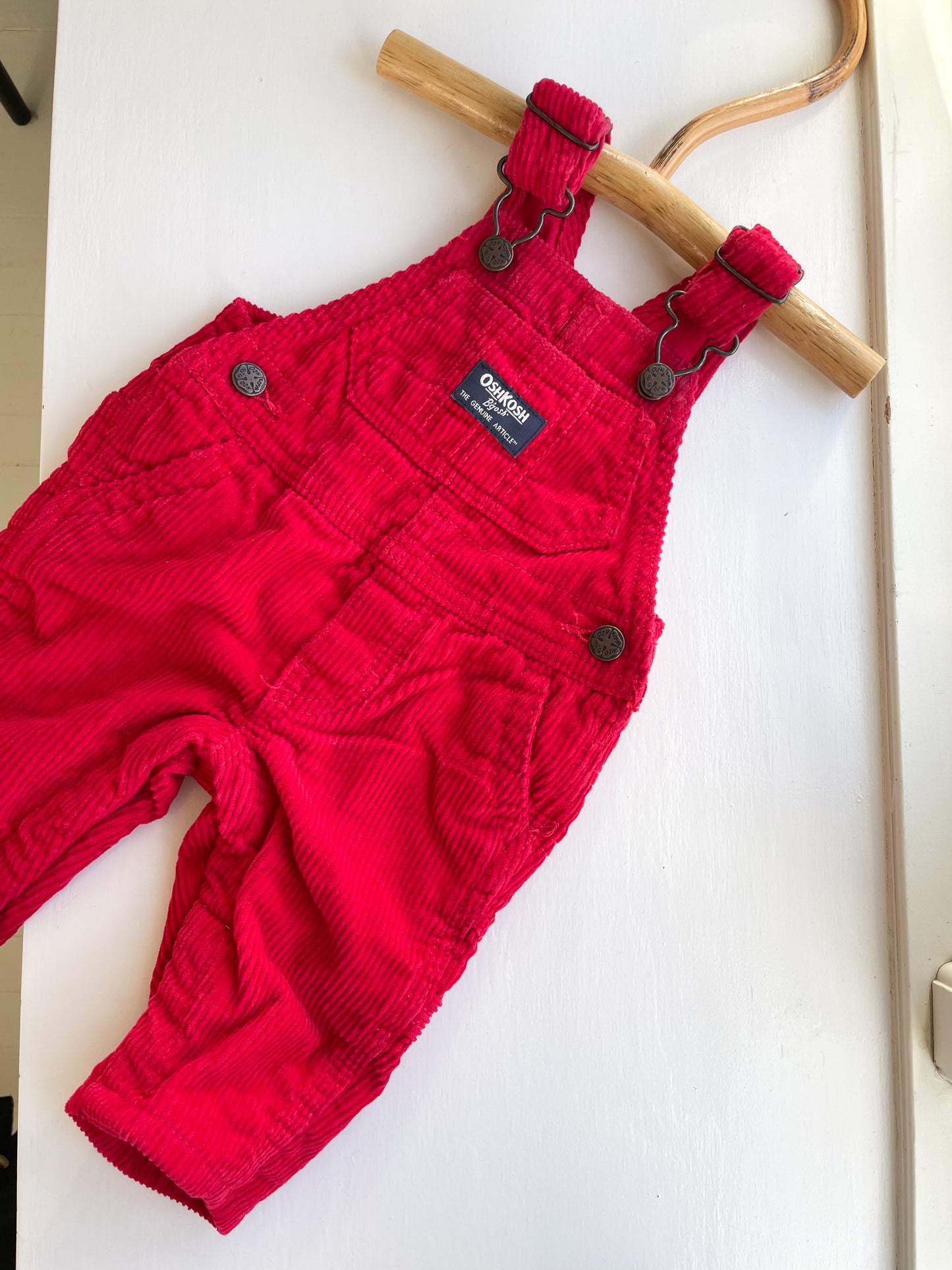 Osh Kosh baby overalls i fløjl str. 3 mdr