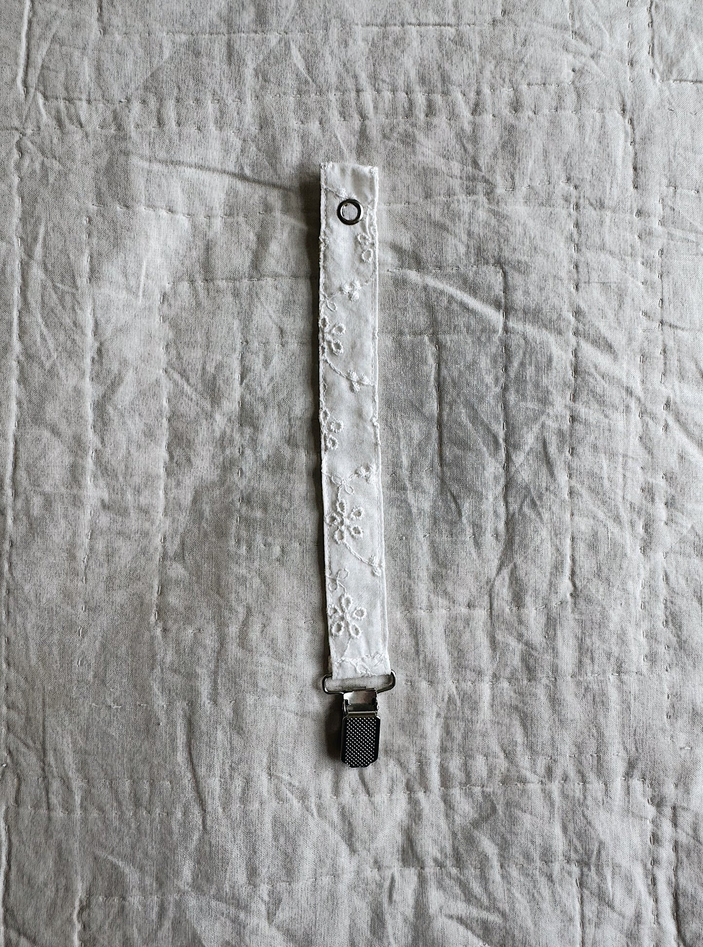 Lalaby Suttesnor - Broderi Anglaise