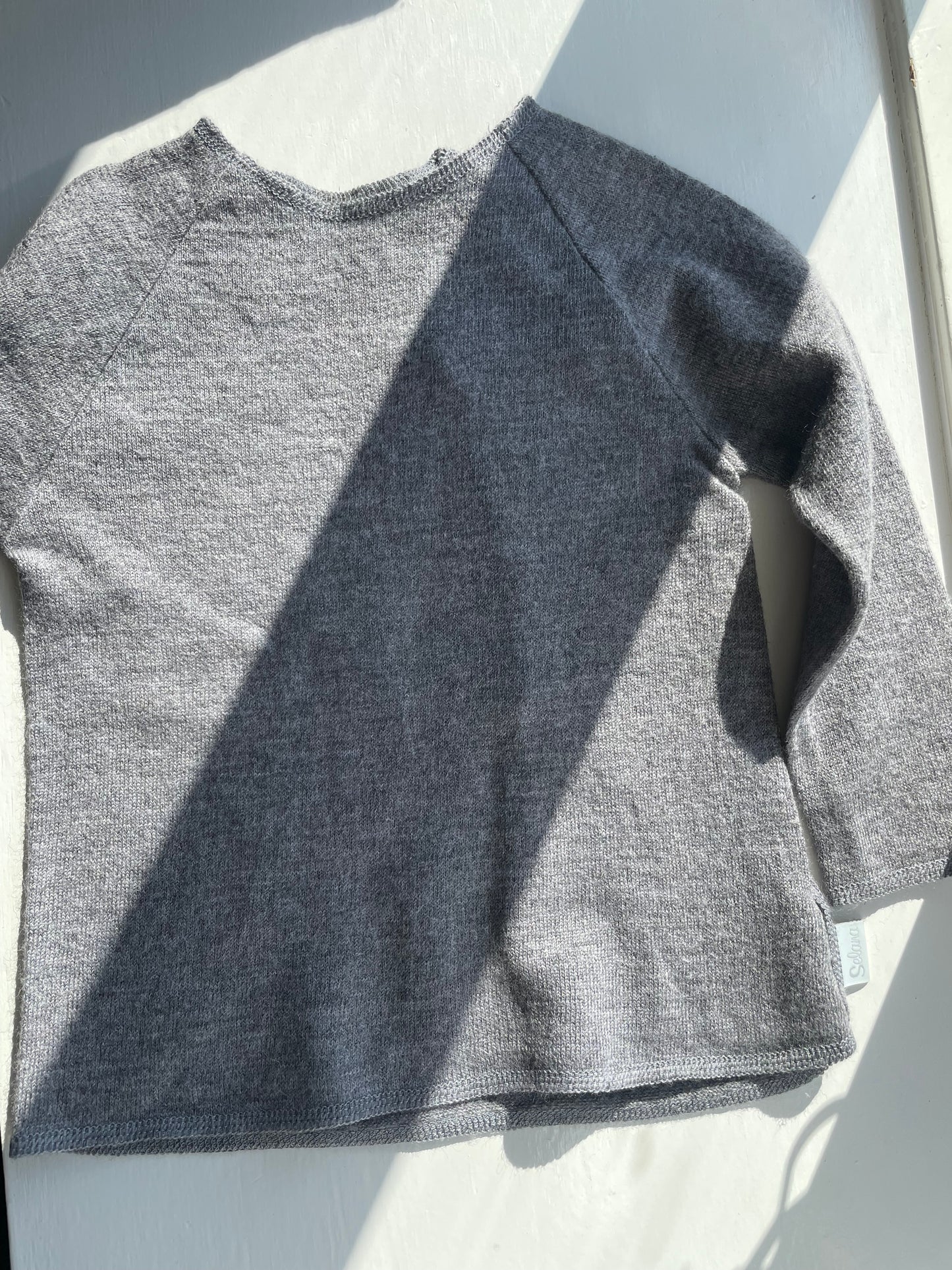 Selana grå bluse i Merino 92