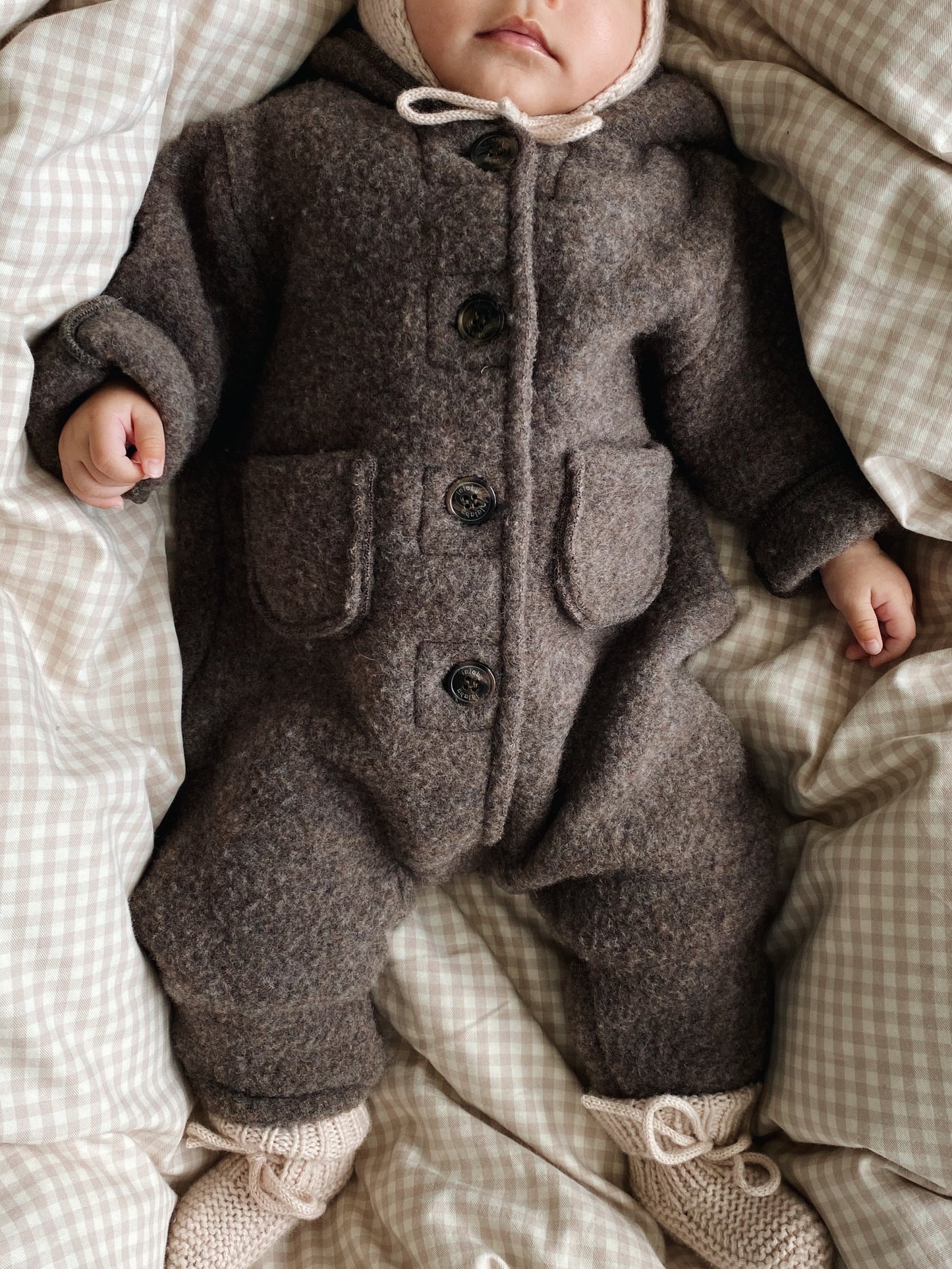 Lalaby Teddy heldragt i Merinould - Chocolate