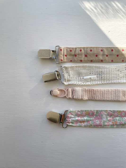 Håndsyet Liberty suttesnor