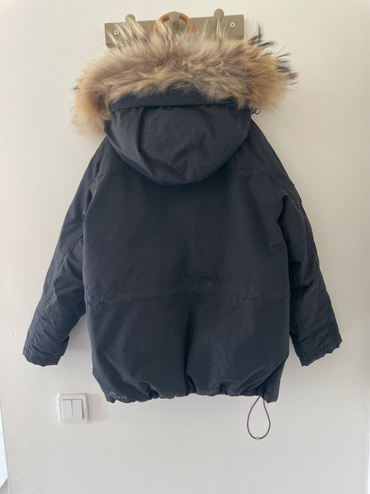 Ver de Terre sort dunjakke med ægte pelskant str. 6 år