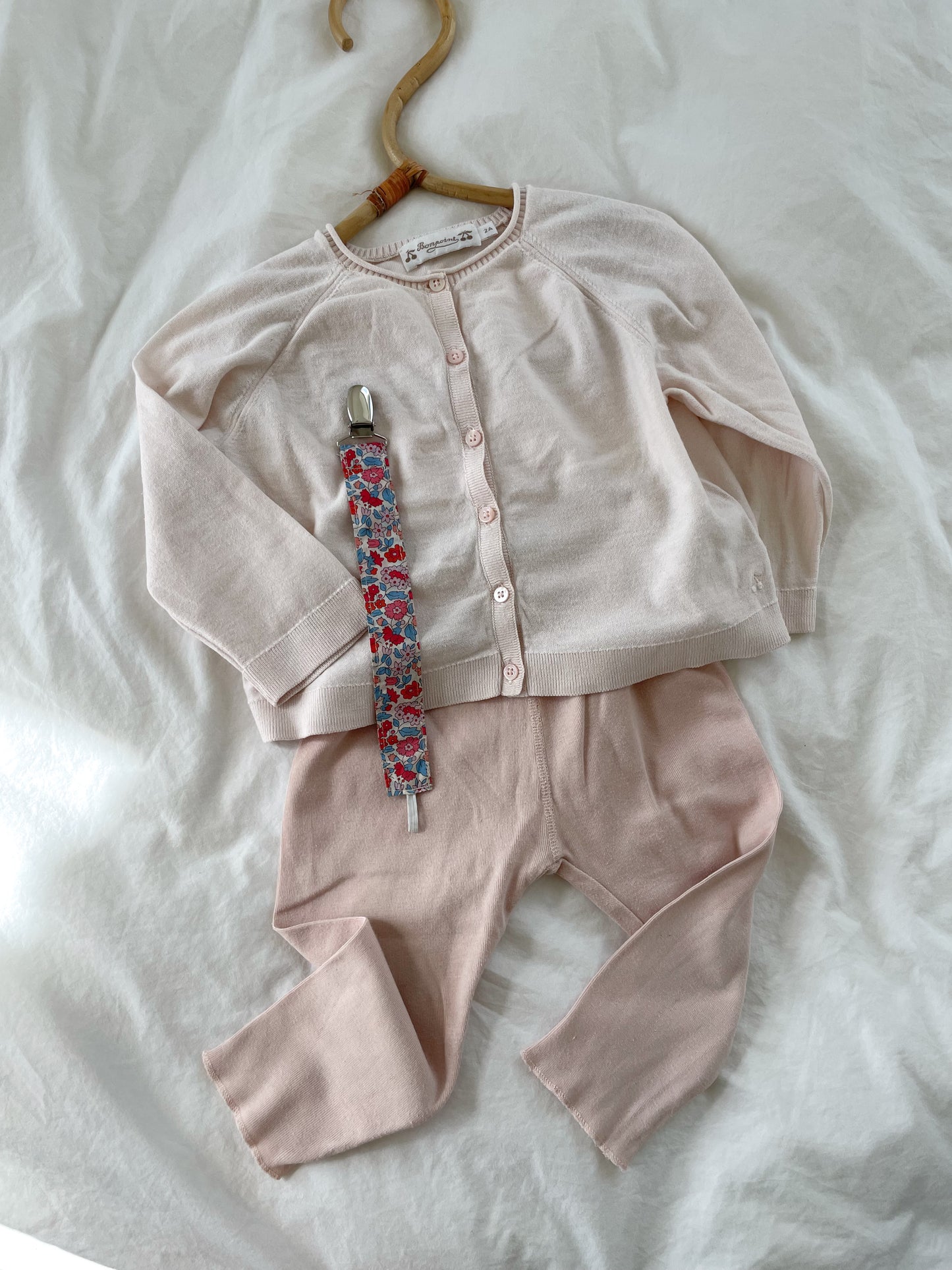 Bonpoint lyserød cardigan str. 12-18 mdr