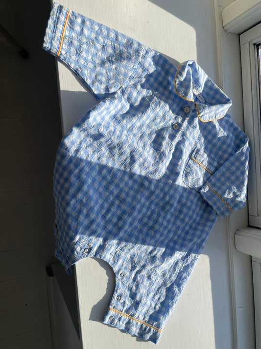 Fineste pyjamas / heldragt str. 18 mdr