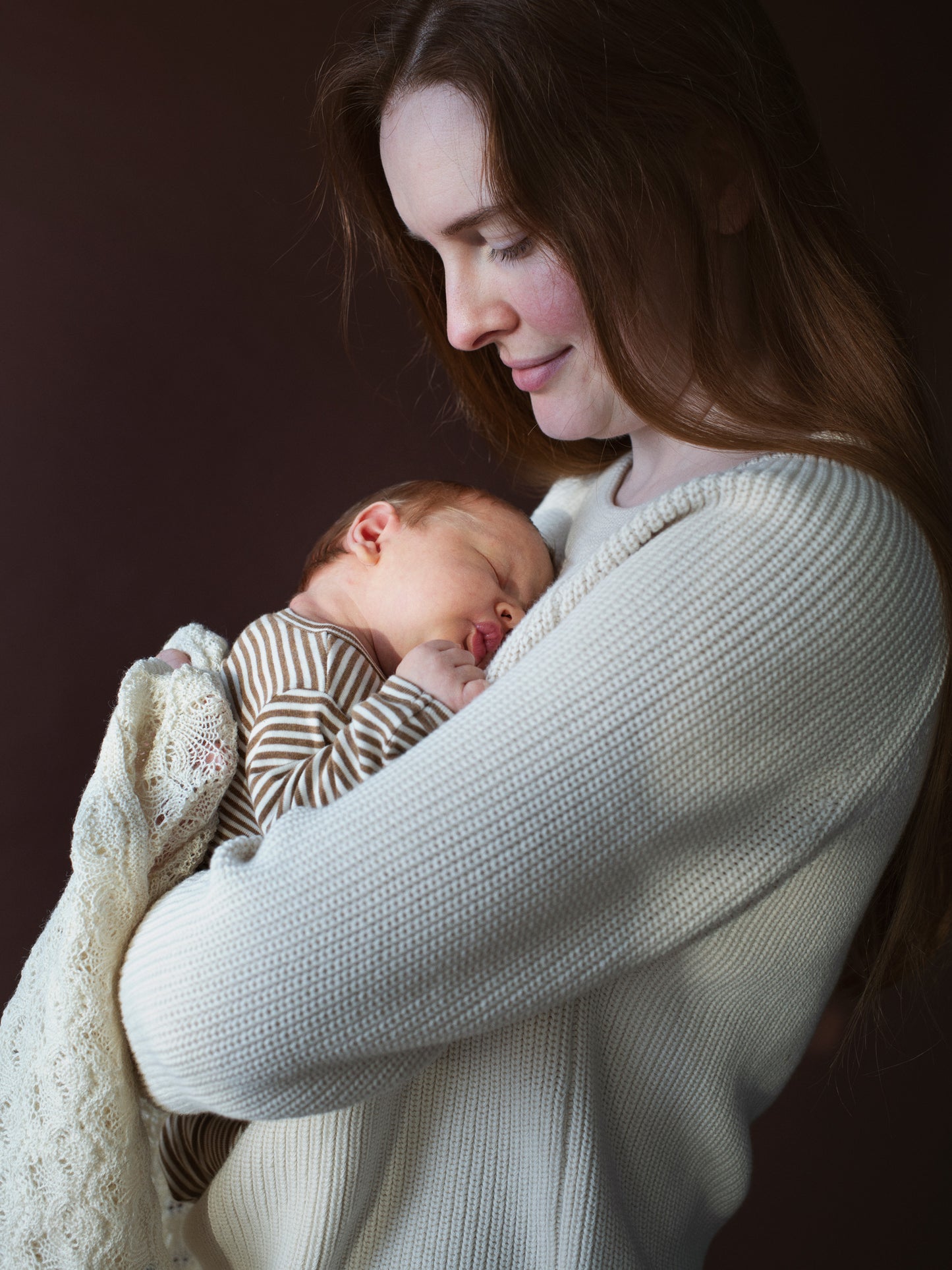 Serendipity Newborn heldragt, Almond/Ecru