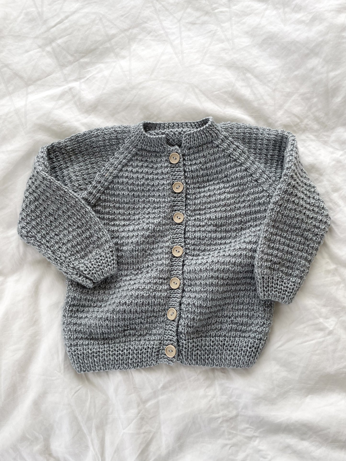 Håndstrikket cardigan i uld
