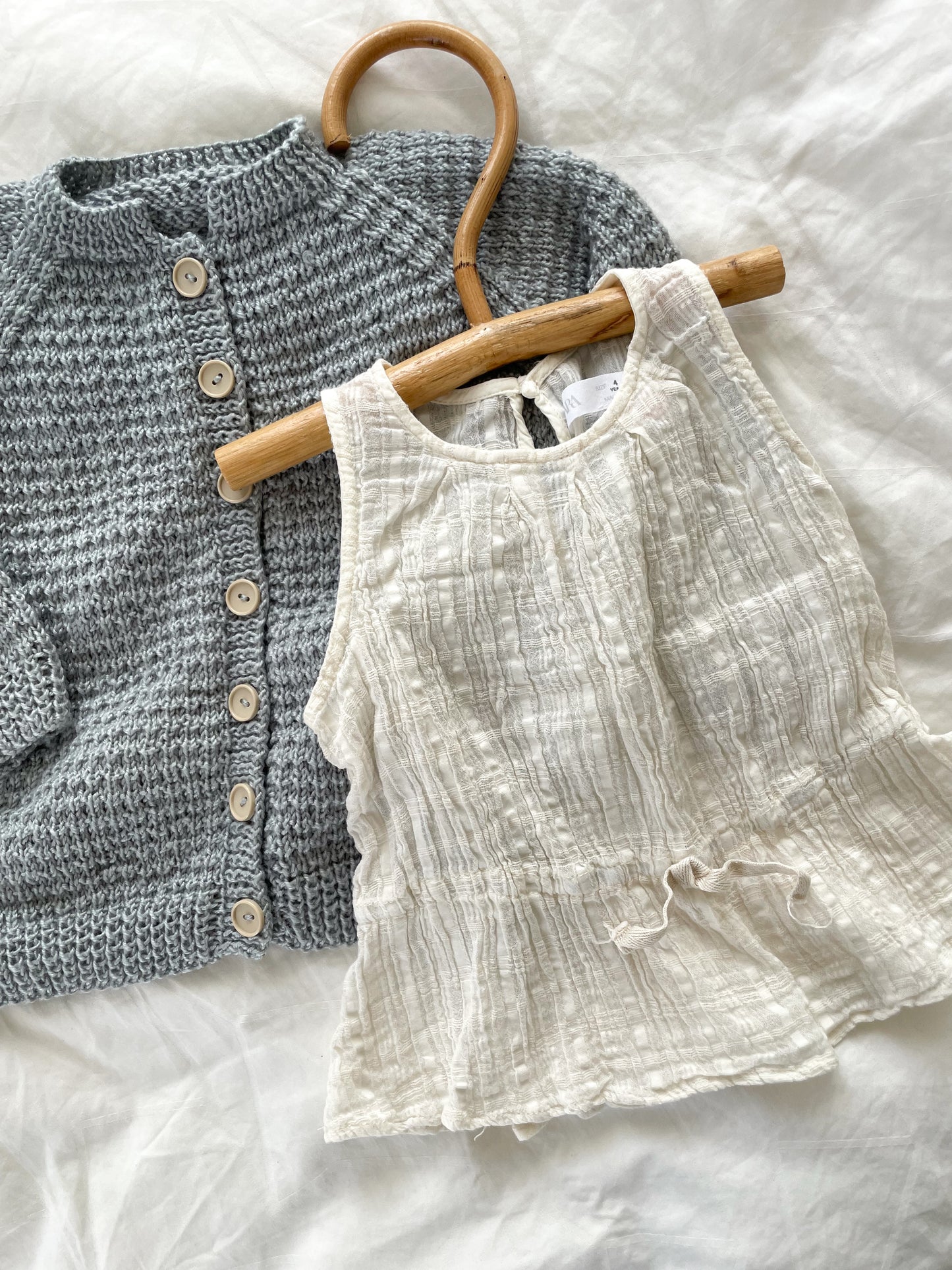 Håndstrikket cardigan i uld