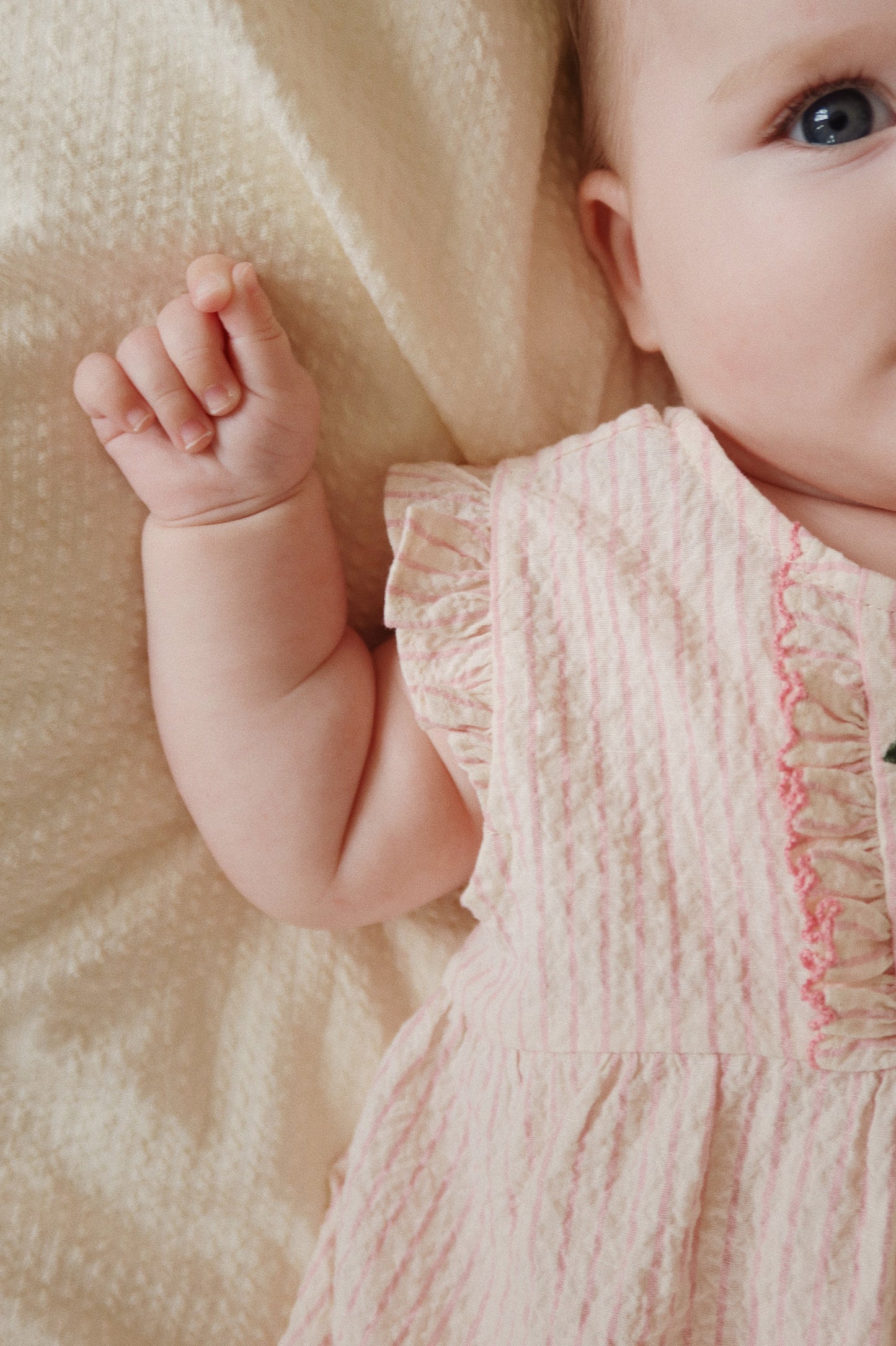 Konges Sløjd Ellie Frill romper - Peony Stripe