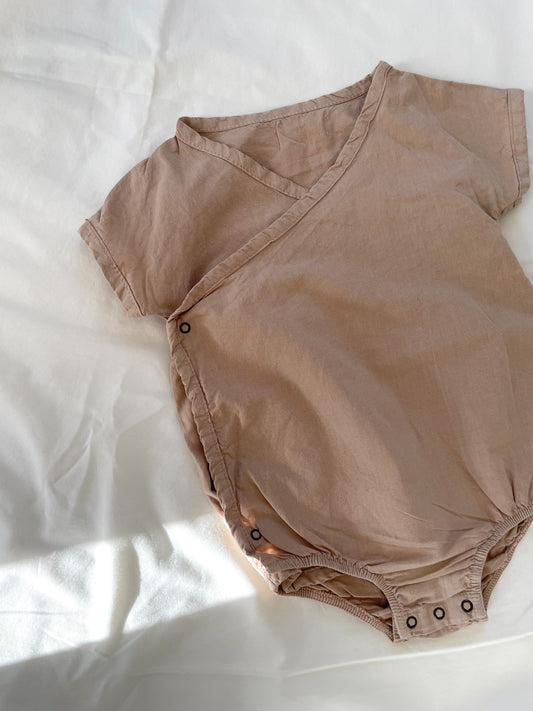 CO LABEL romper str. 6-9 mdr