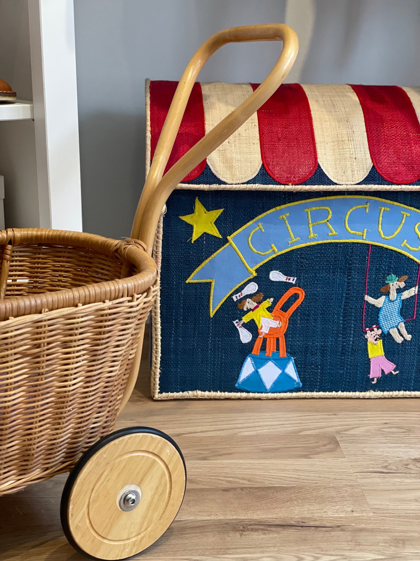 Rice Raffia Opevaringshus - Circus - Stor