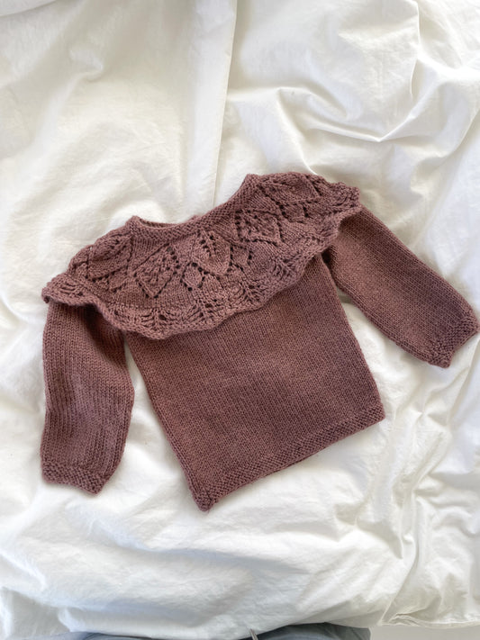 Håndstrikket bluse, uld str. 6 mdr