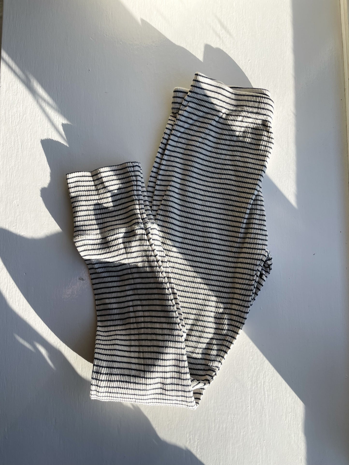 CARAMEL stribede leggings ecru/navy str. 4 år