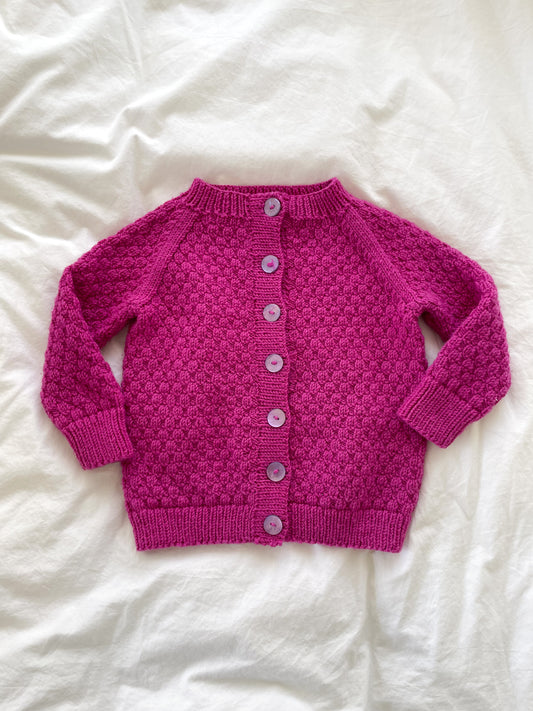Håndstrikket cardigan str. 2 år