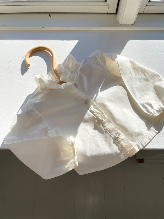 Noé skjorte med flæsekrave str. 74