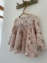 Preloved bluse med broderi str. 2 år