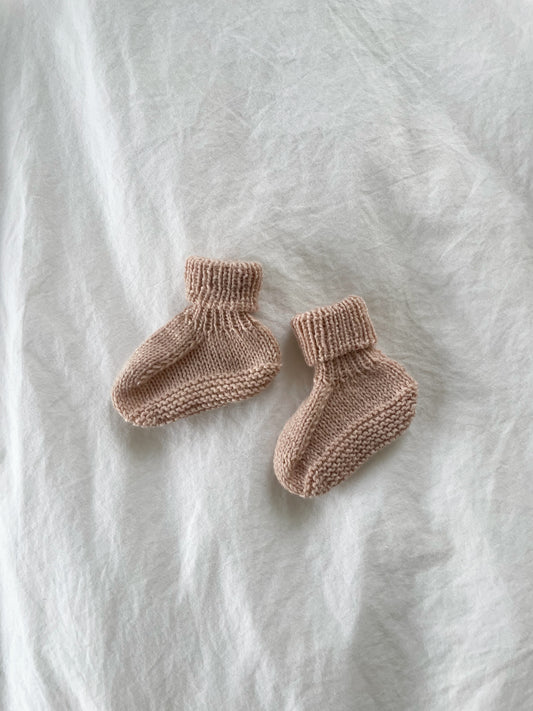 Håndstrikkede futter i Merino, Rosa str. 0-2 mdr