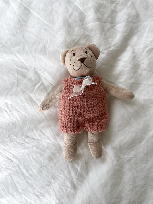 Vintage bamse med strikdragt
