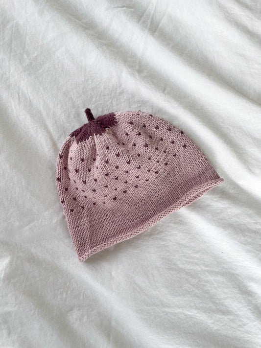 Håndstrikket jordbærhue str. 86