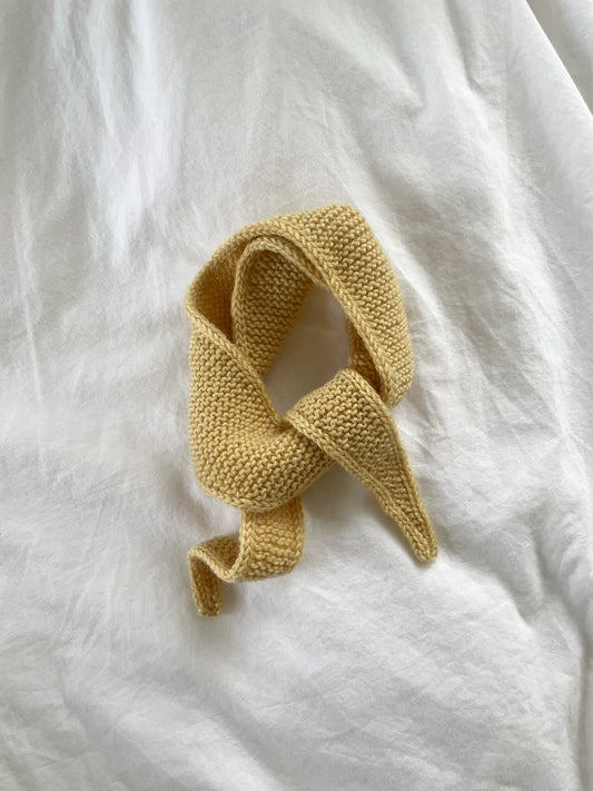 Håndstrikket Sophie scarf Mini - Gul