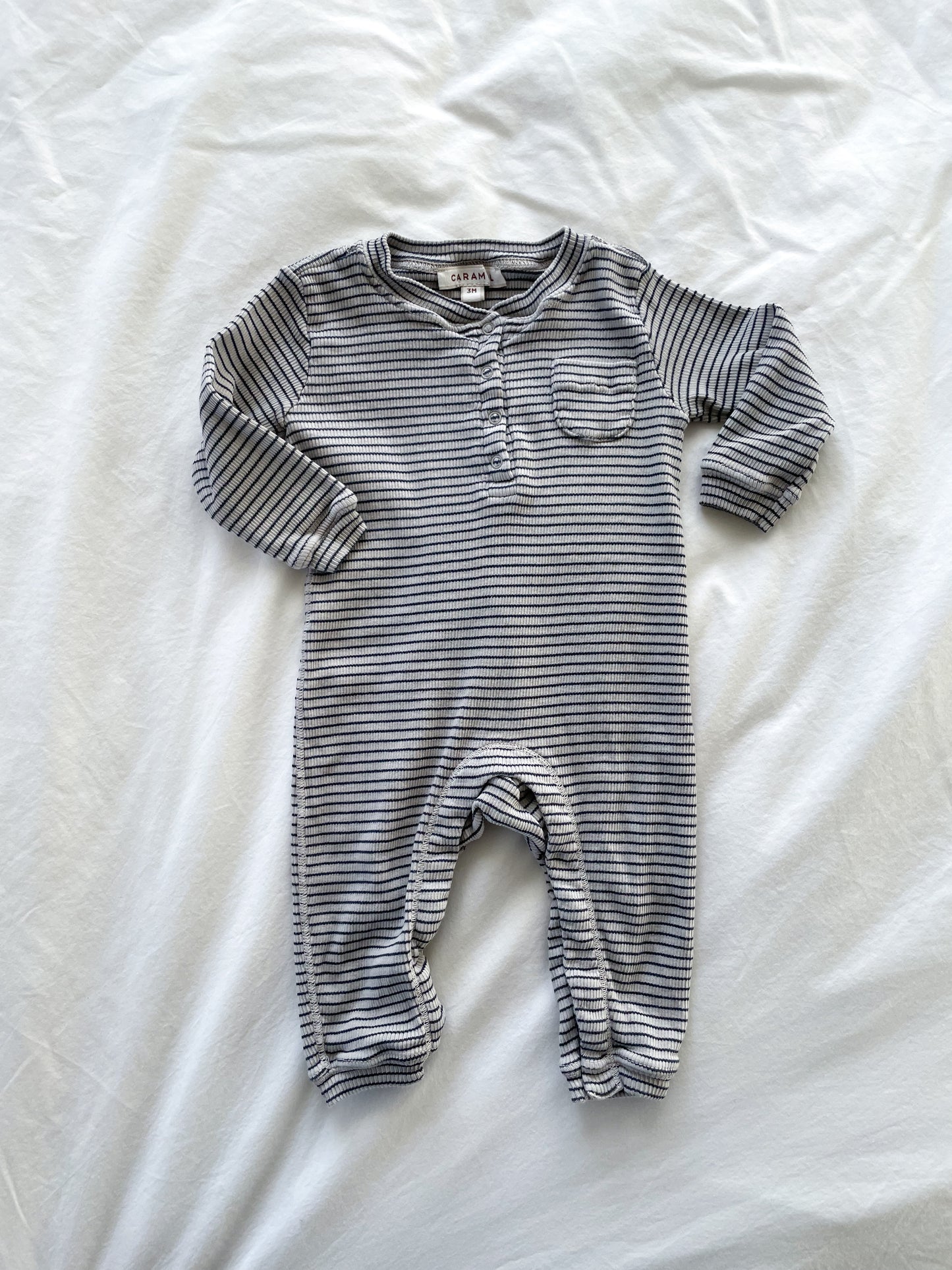 CARAMEL stribet heldragt str. 0-3 mdr