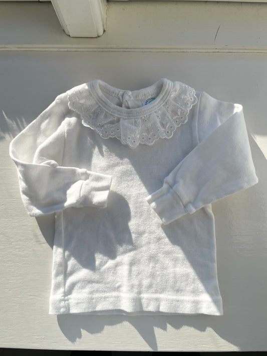 Hvid bomuldsbluse med fin krave str. 3-6 mdr