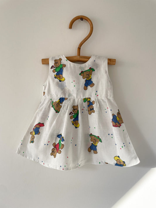 Vintage kjole med bamser str. 6 mdr