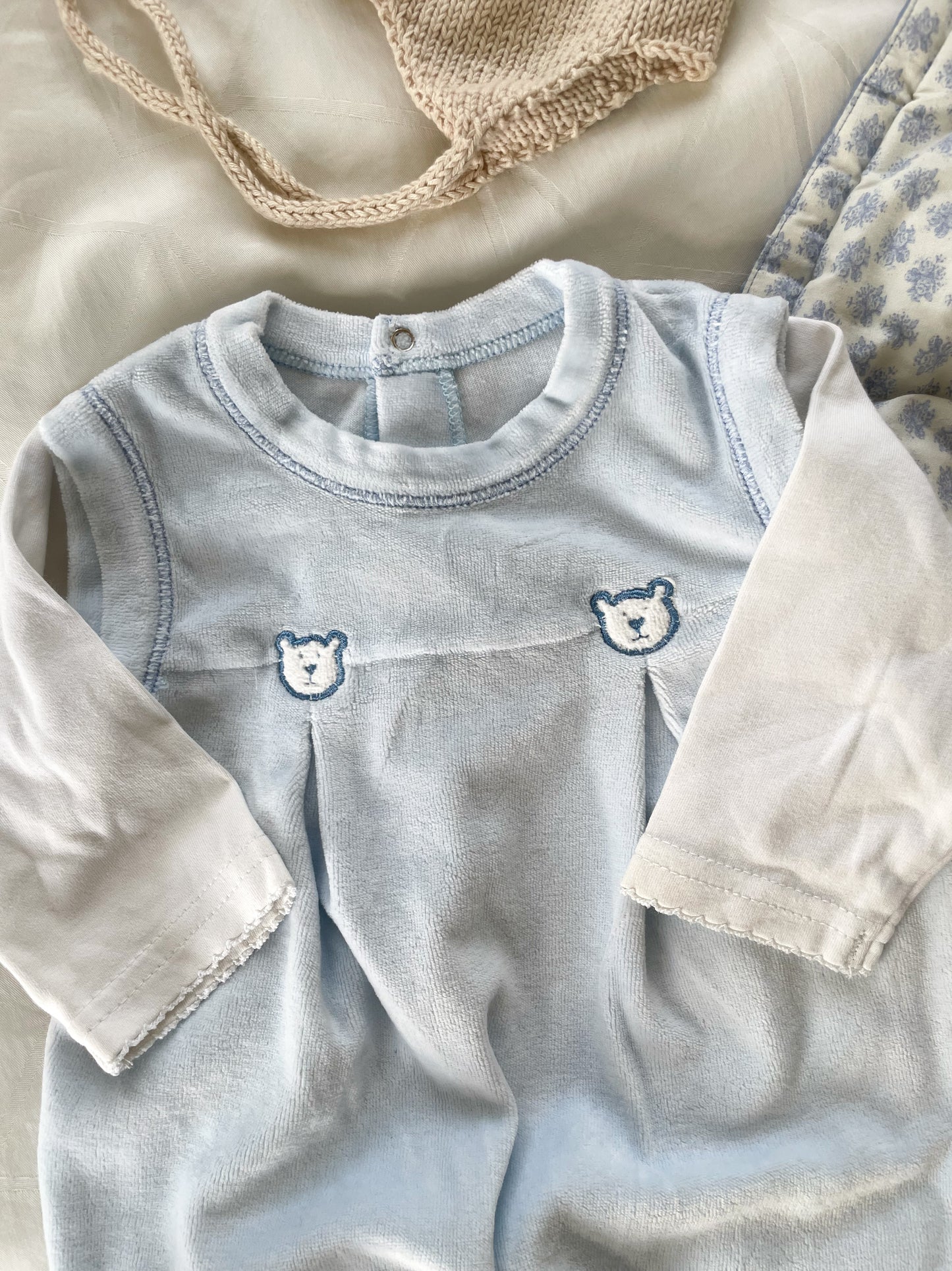 Benetton dragt i velour str. 3-6 mdr