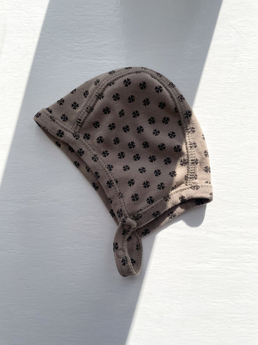 HOLLY'S kyse med kløver str. 56