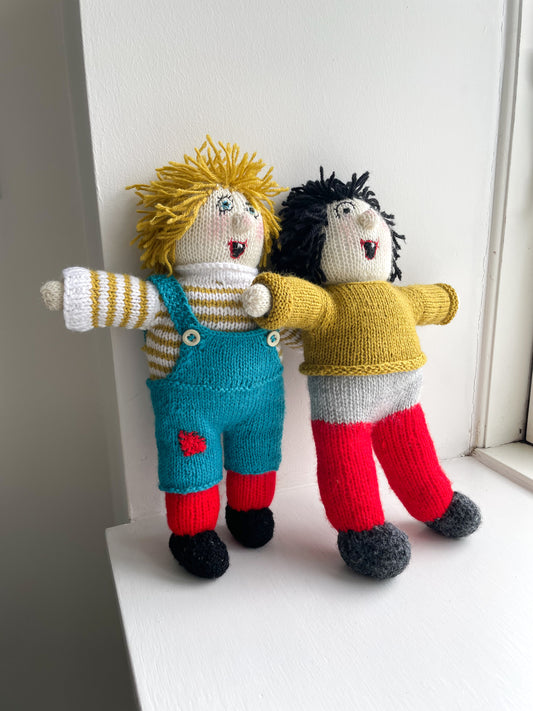 Håndstrikkede Karius & Baktus dukker