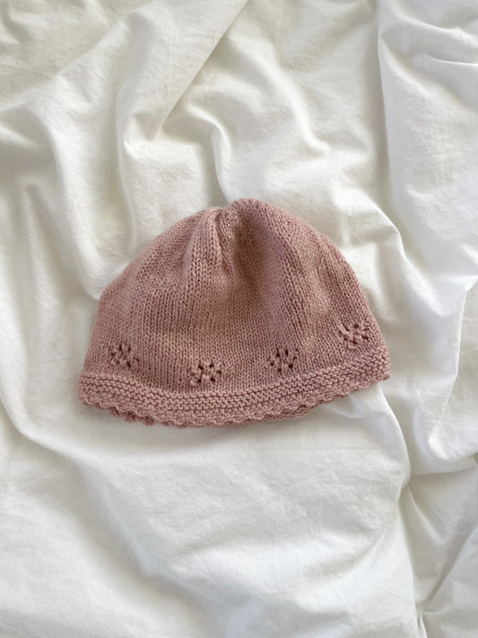 Håndstrikket rosa hue str. 68