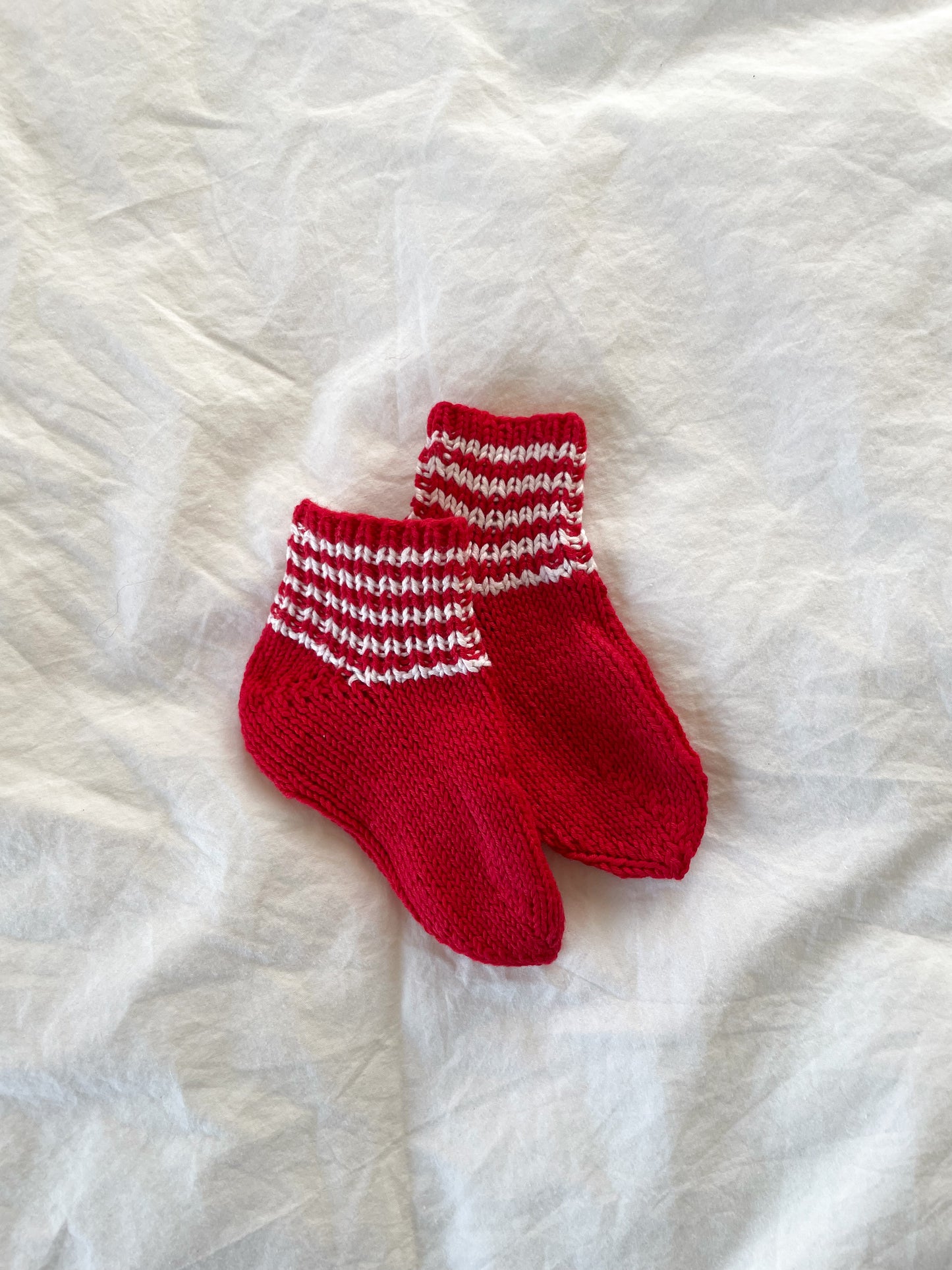 Håndstrikkede babysokker, uld str. 0-6 mdr