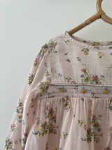 Preloved bluse med broderi str. 2 år