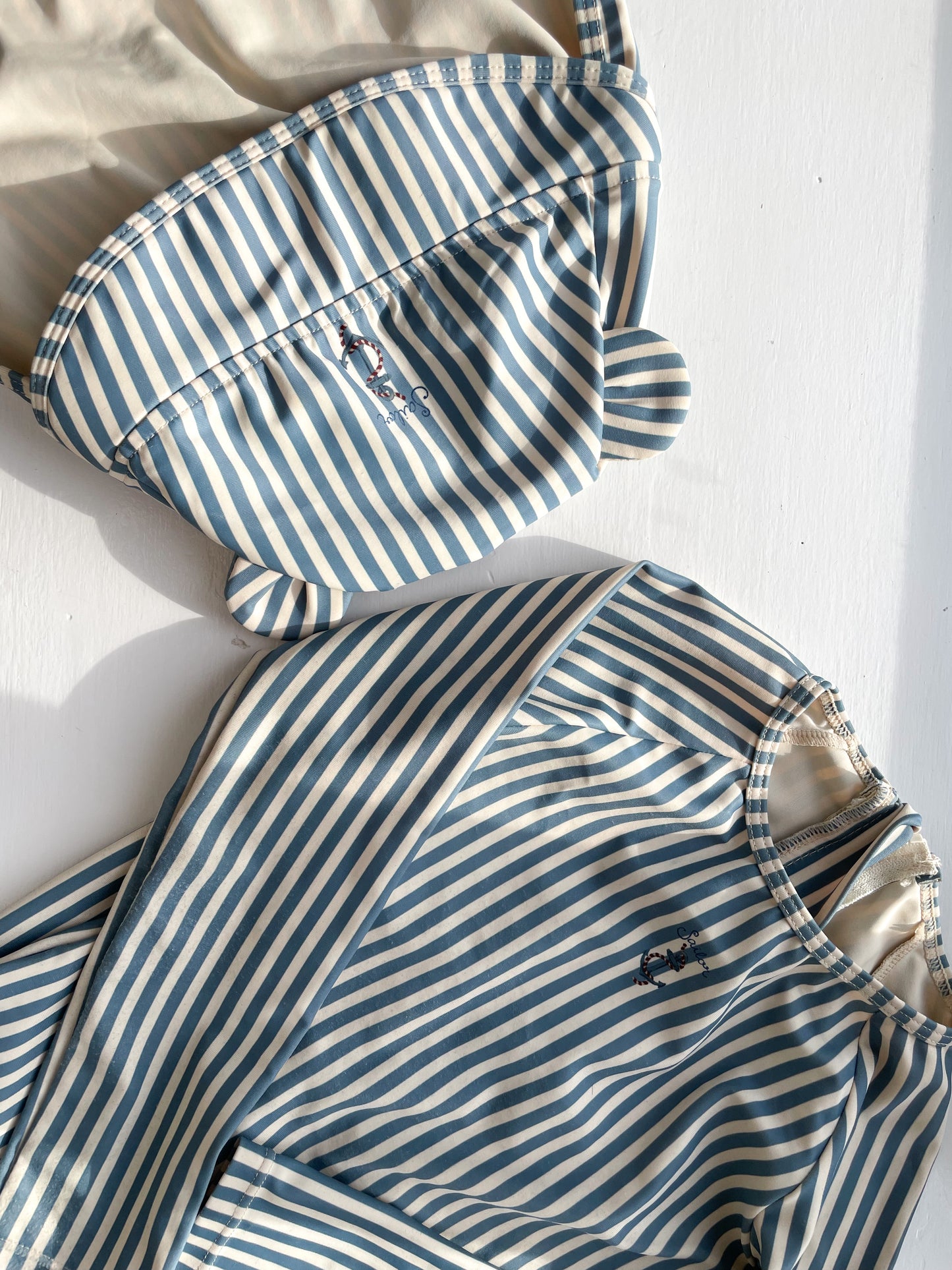 Konges Sløjd Aster UV Onesie - str. 2 år