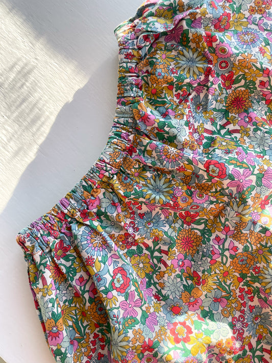 Håndsyede shorts i Liberty str. 86