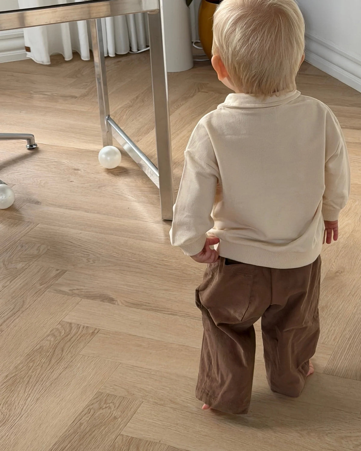 BUKSER I MINIFLØJL - TOFFEE