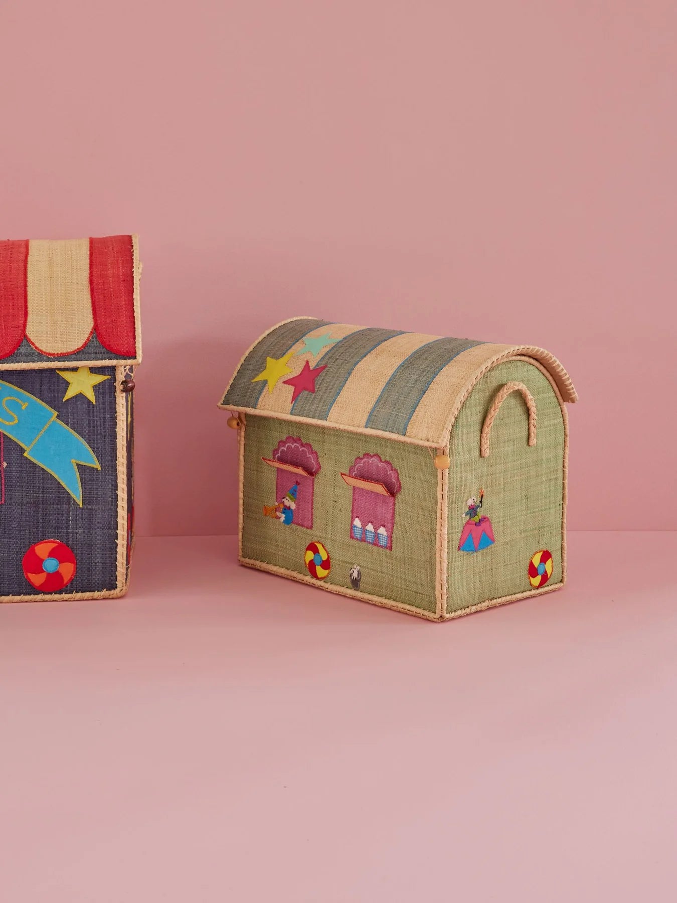 Rice Raffia Opevaringshus - Circus - Lille