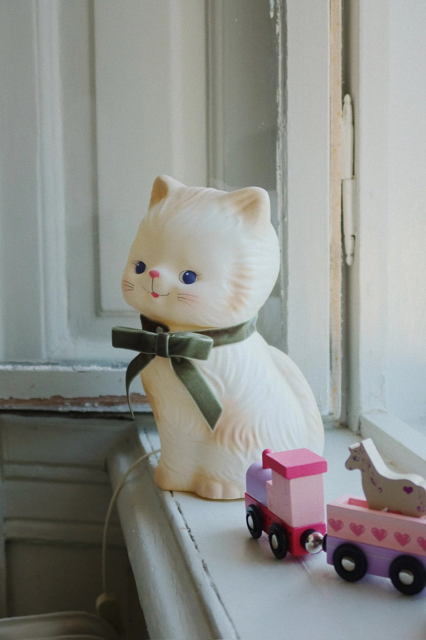 Konges Sløjd Cat Lamp