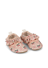 Konges Sløjd Merle Frill Swim Shoes - Cherry Pink Motif