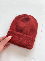 Håndstrikket uldhue, 'Lava Red'